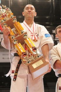 fke_sensei_tsukamoto_world_champion